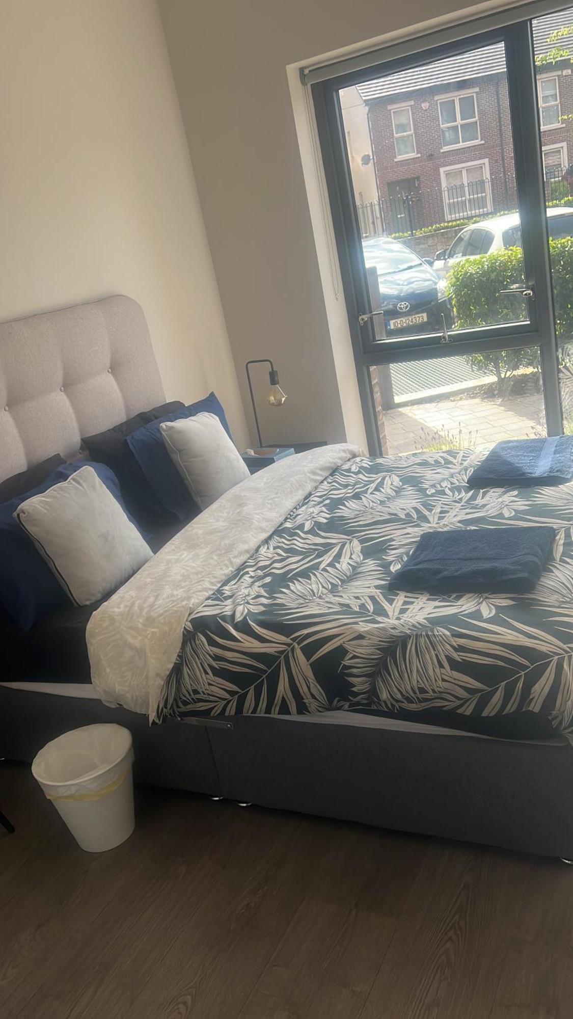 King Size With Private Bathroom Homestay Dublin