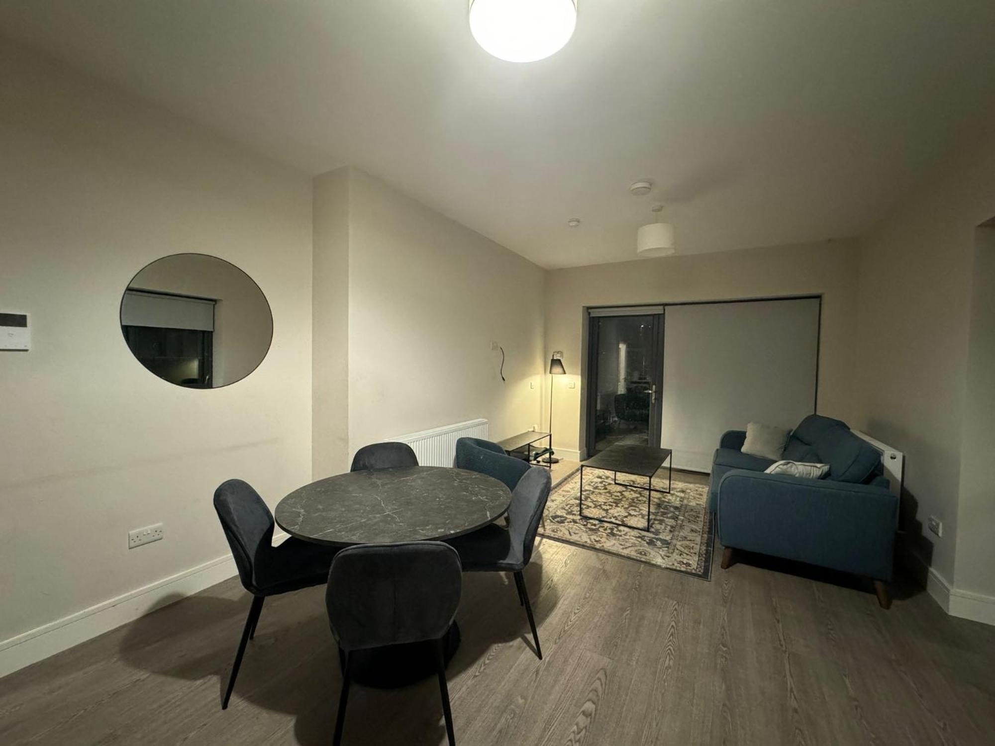 King Size With Private Bathroom Homestay *