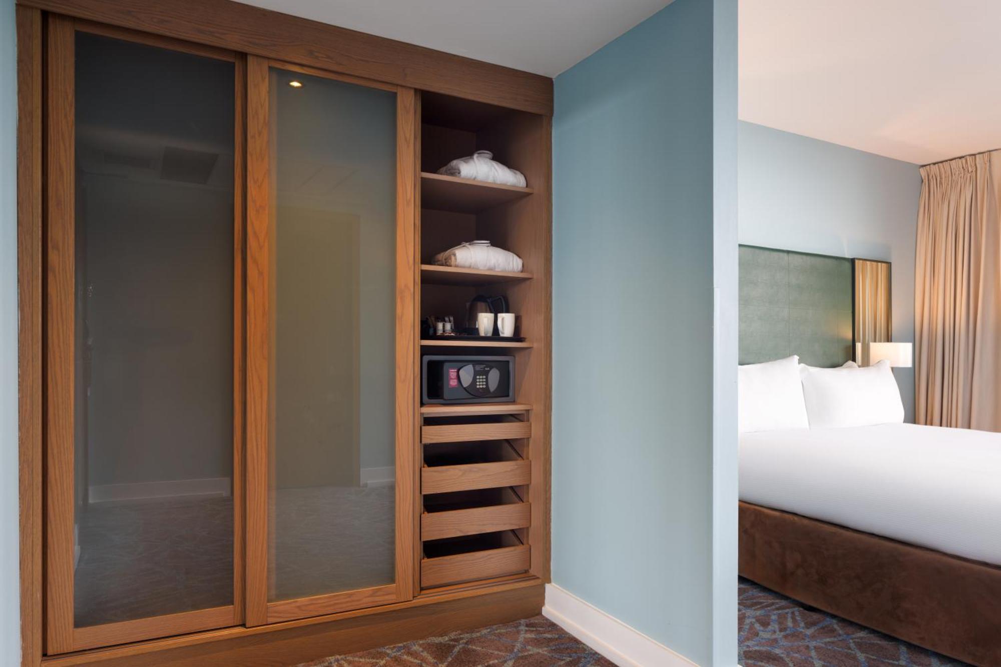 Hilton Kilmainham Hotel 4*