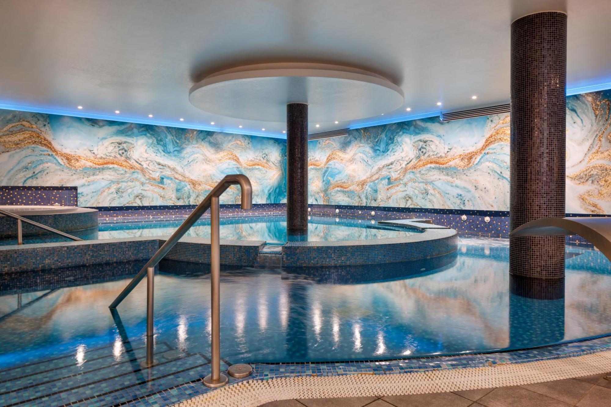 Hotel Hilton Kilmainham 4*
