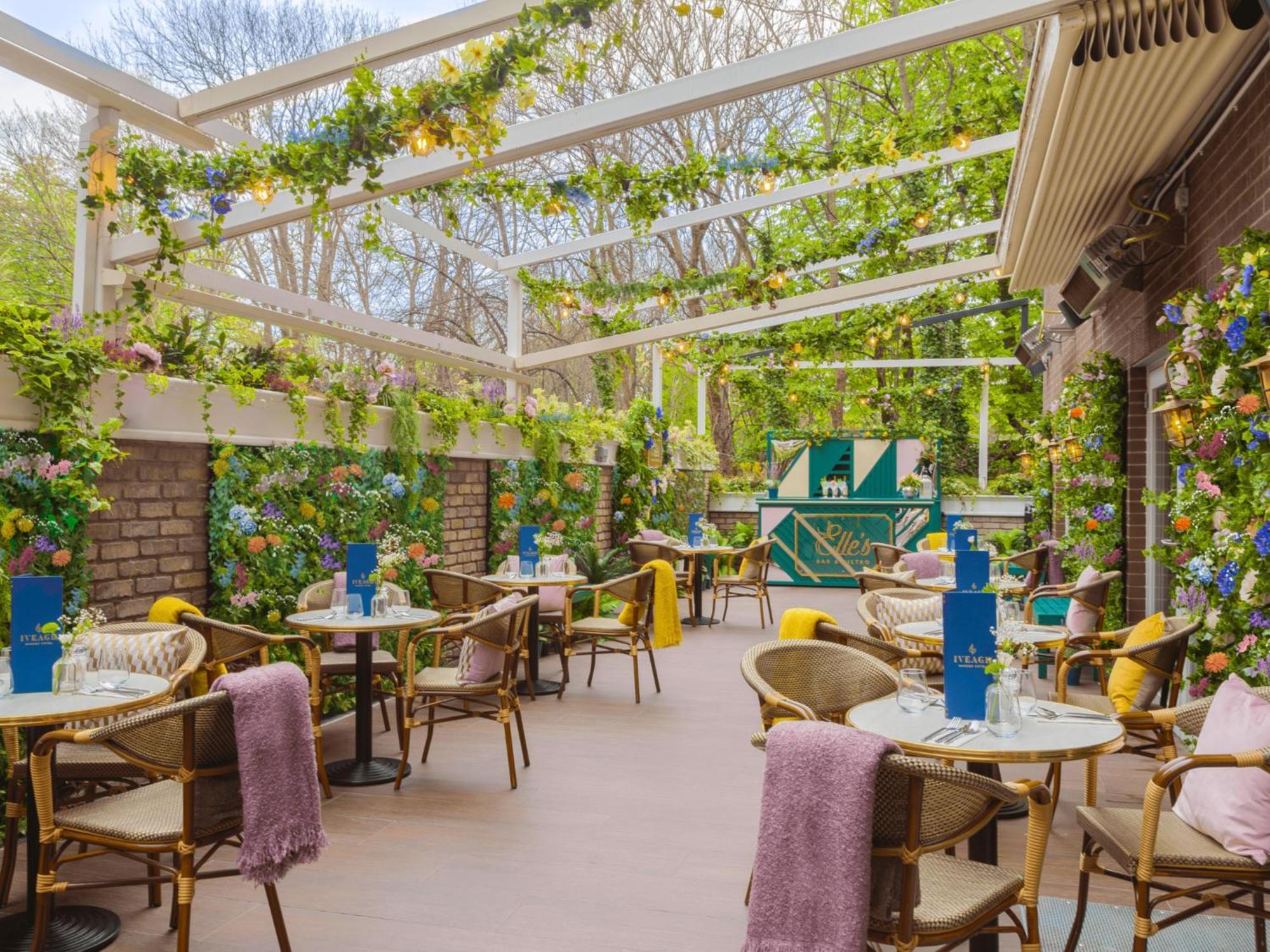 Hotel Iveagh Garden 4*