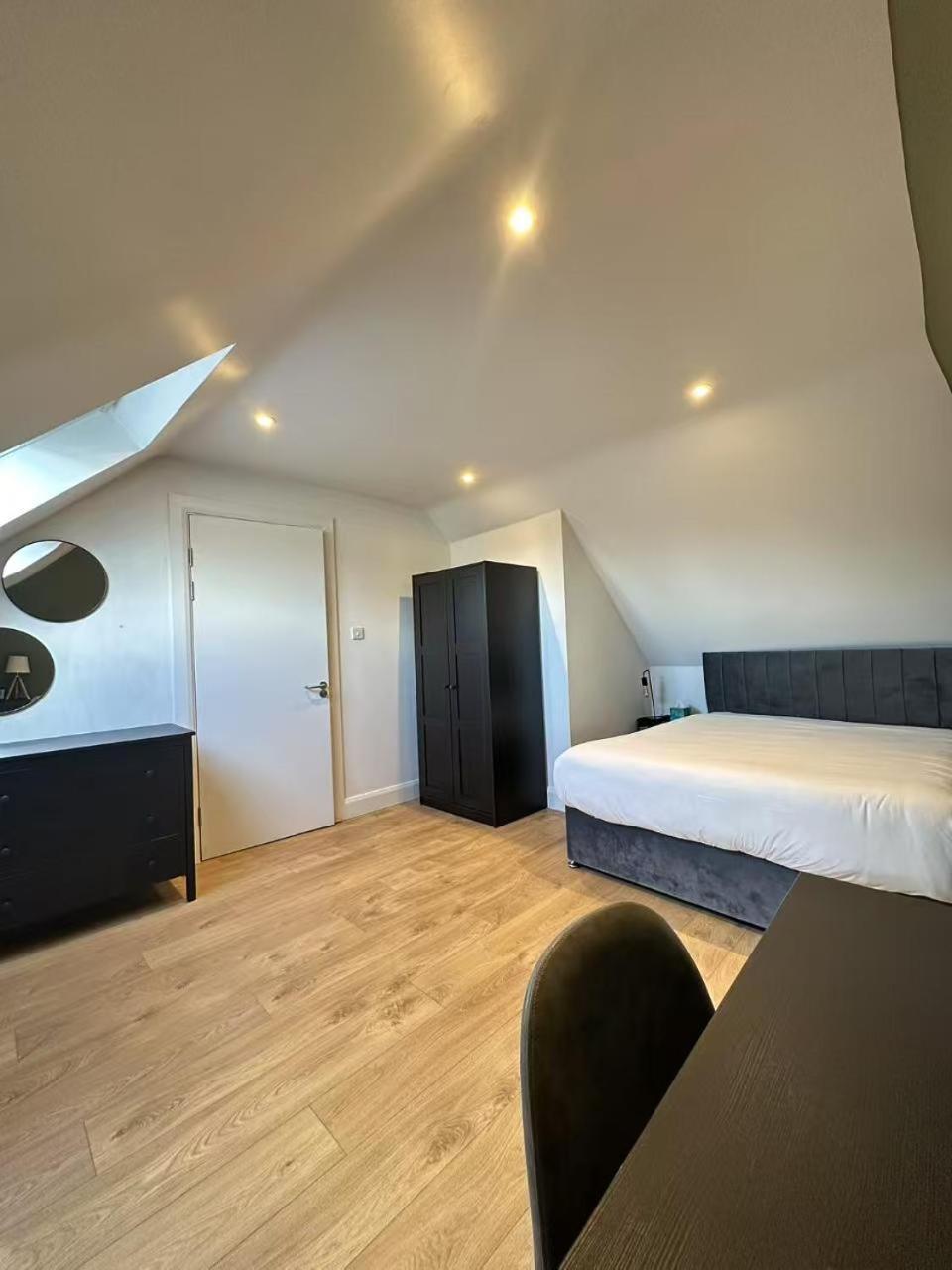 Abbey Apartment