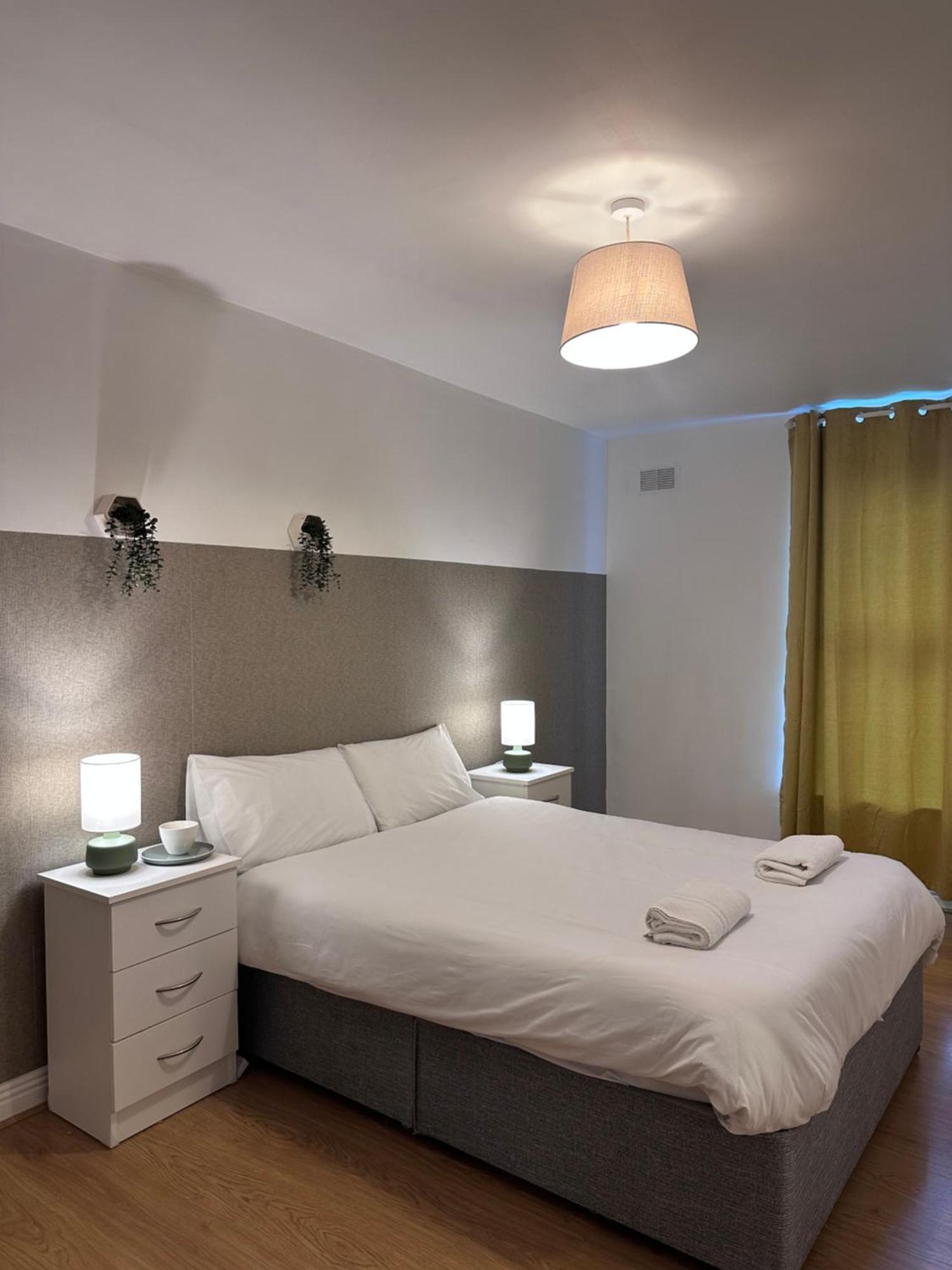 Apartment 2 Bed Near Centre *