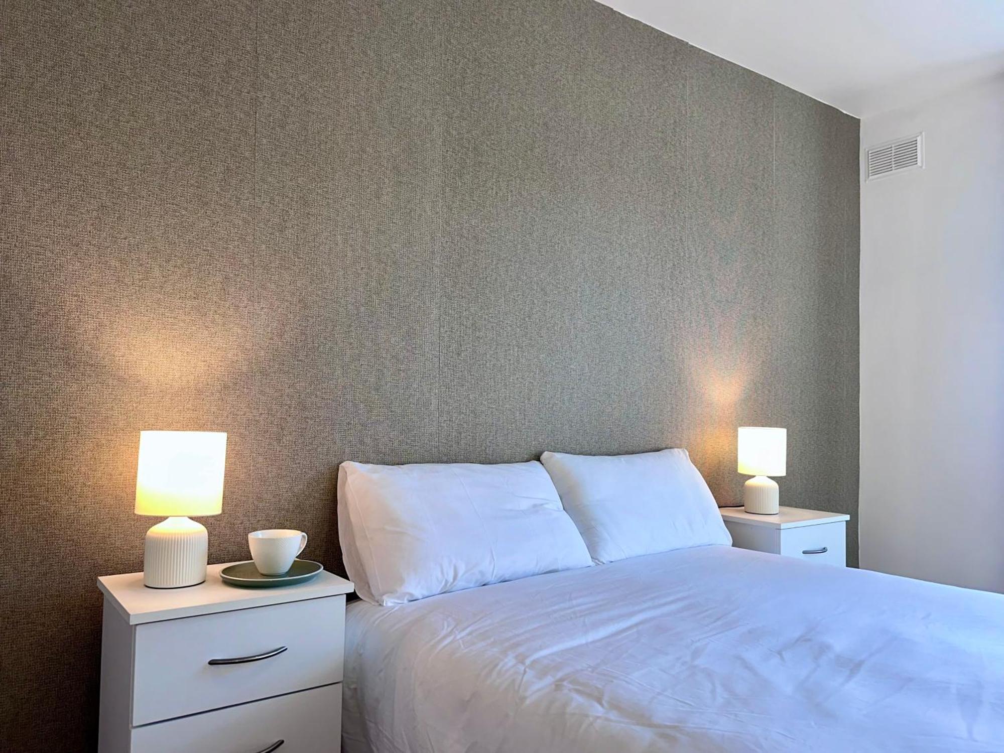 2 Bed Near Centre