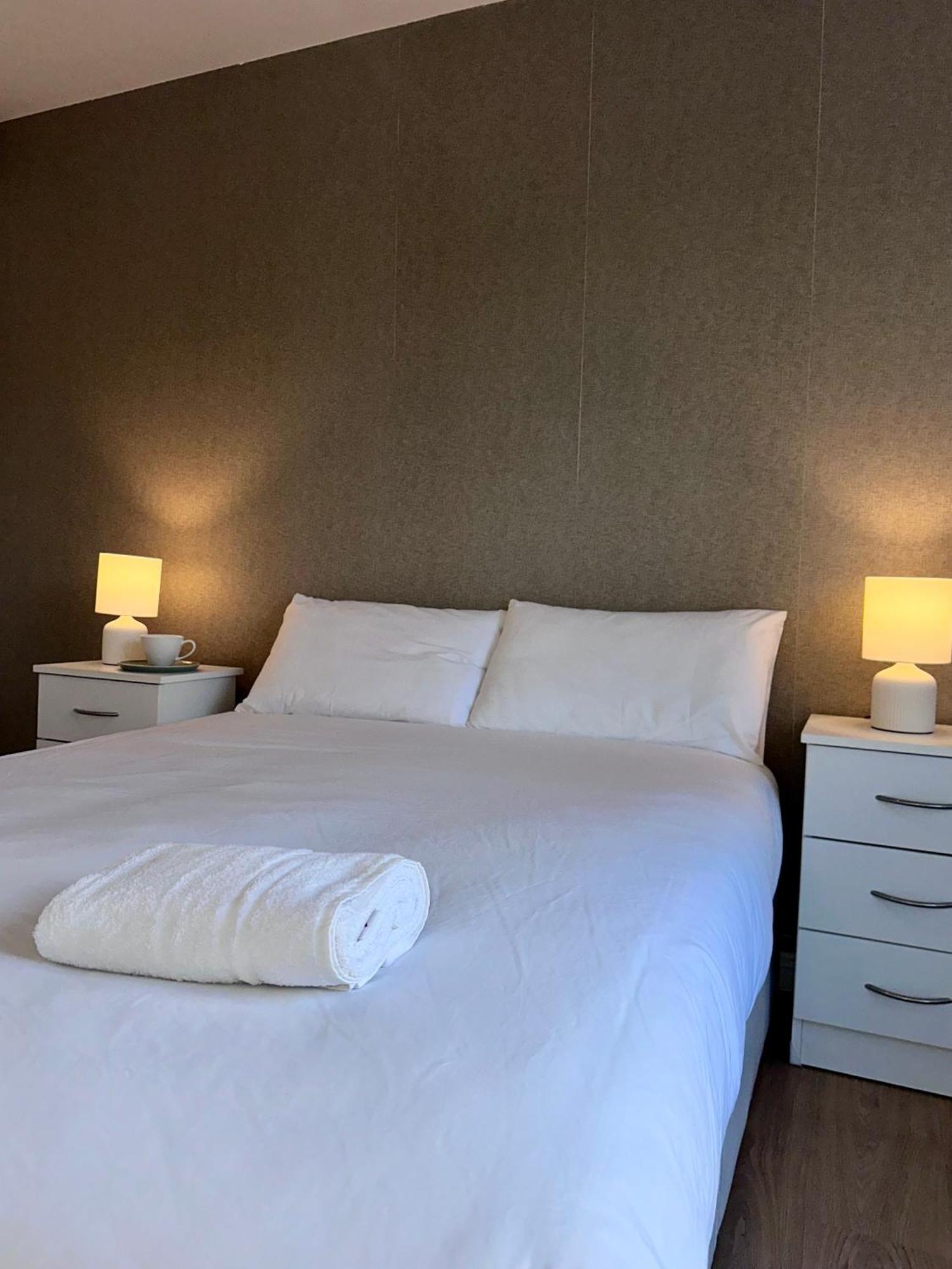 Apartment 2 Bed Near Centre