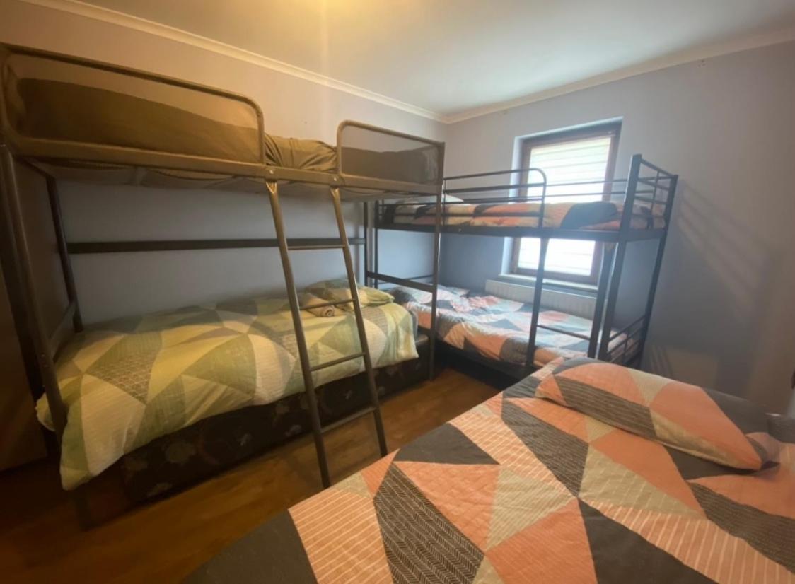 Airport To Sleep, Kitchen Only 7 Days Reservation Gasthof Dublin
