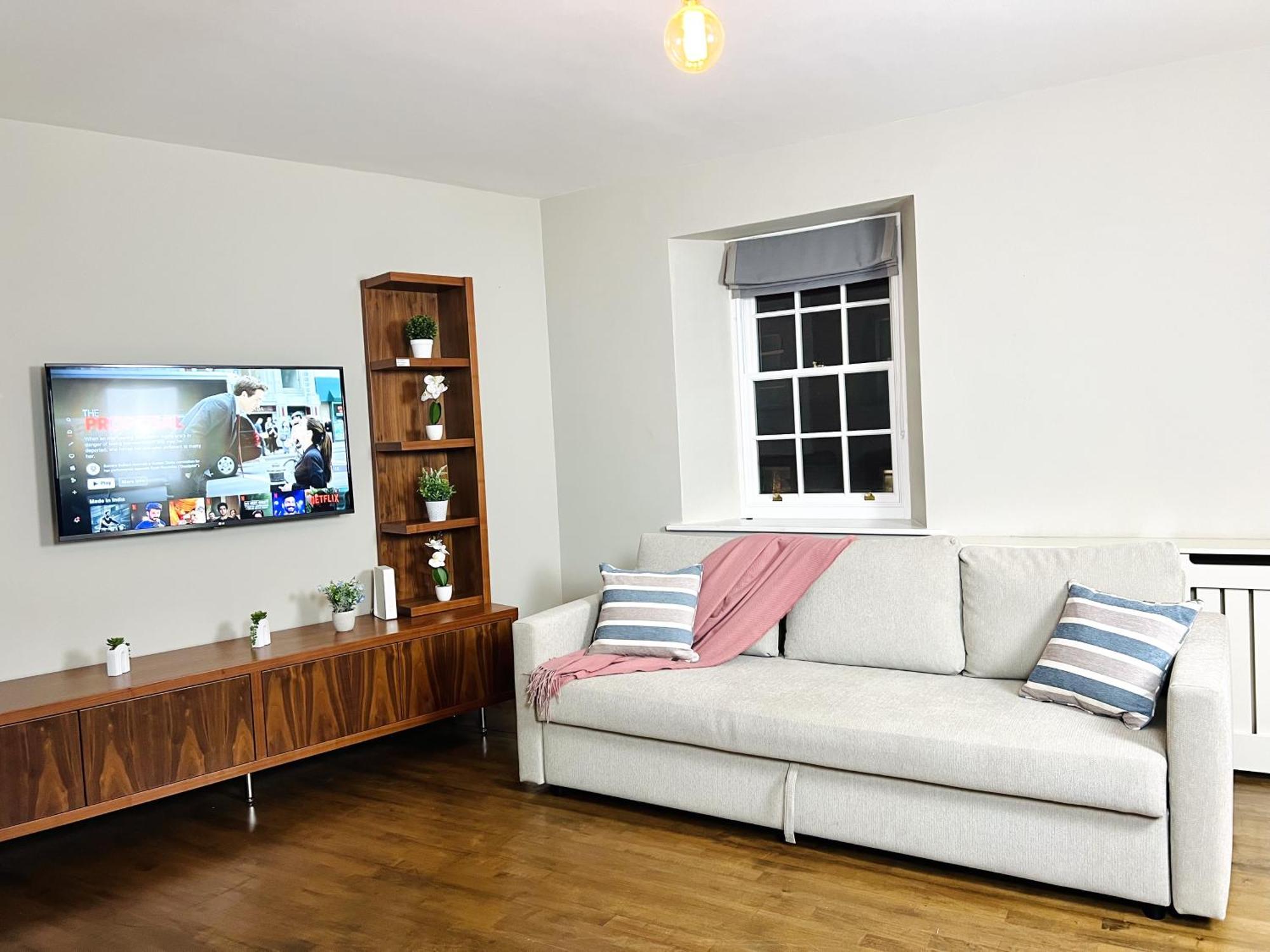 Lovely Spacious At Temple Bar Apartment Dublin