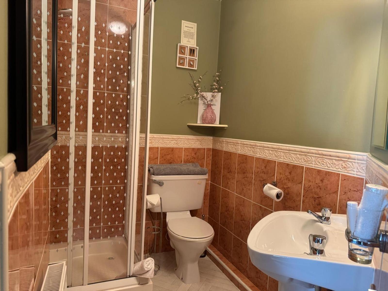 Gasthof Donnybrook Hall 3*