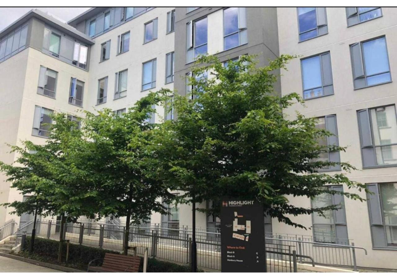 Joivy Affordable Thomas Street - Adults Only Apartment *