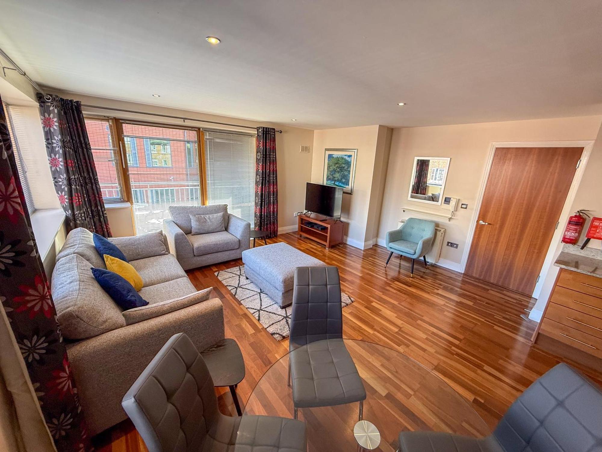 Georgian Square Apartment