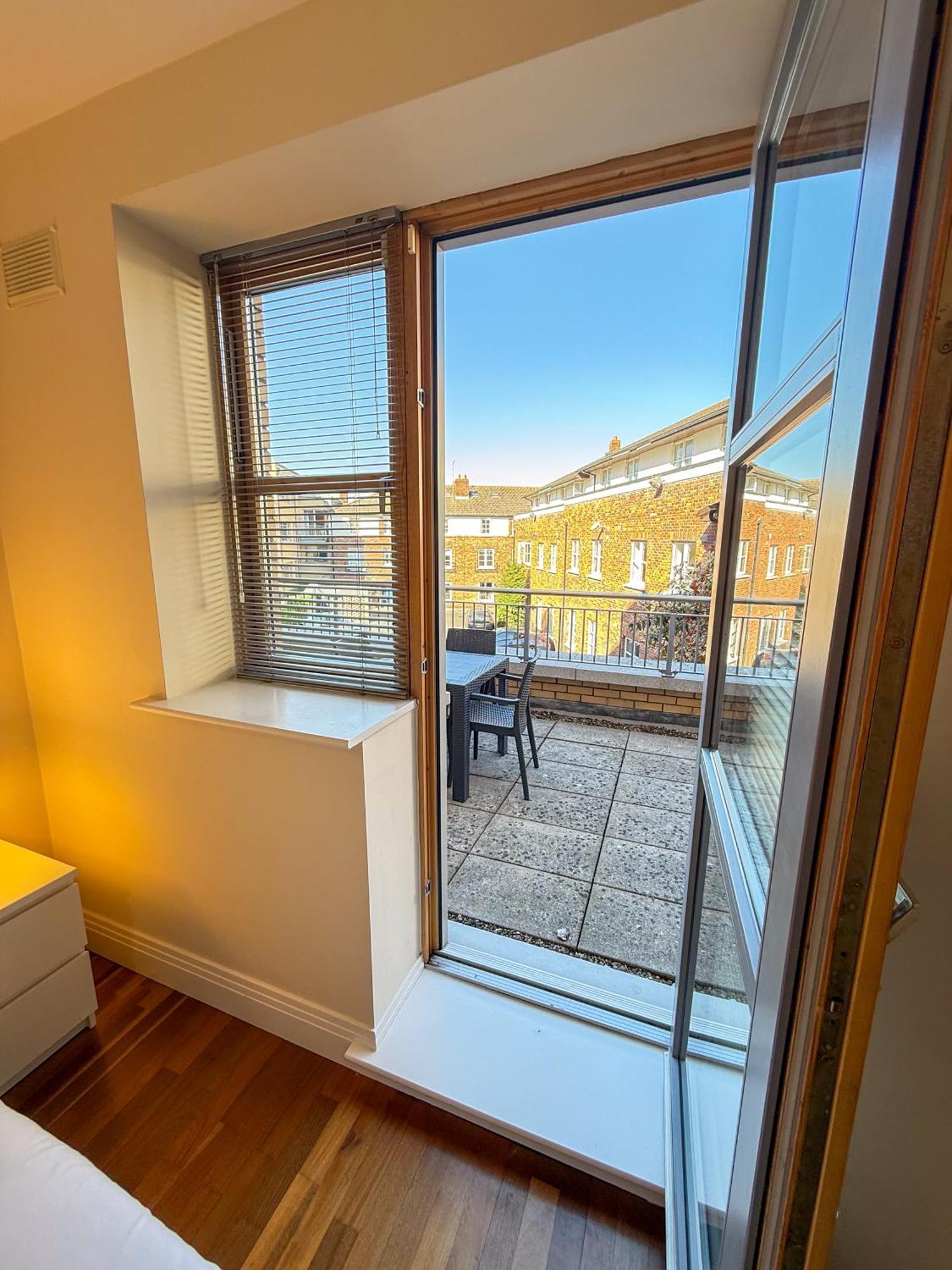 Apartment Georgian Square