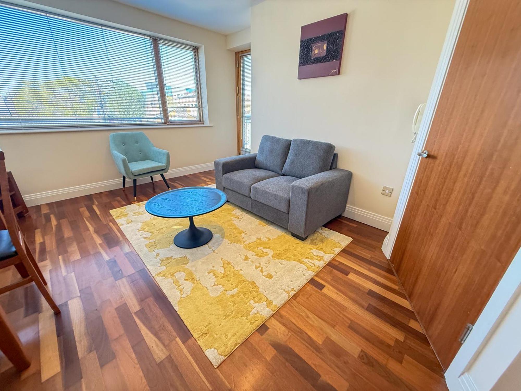 Apartment Georgian Square