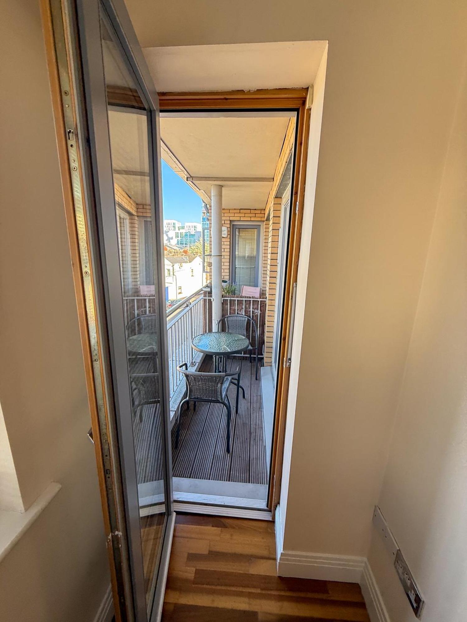 Georgian Square Apartment