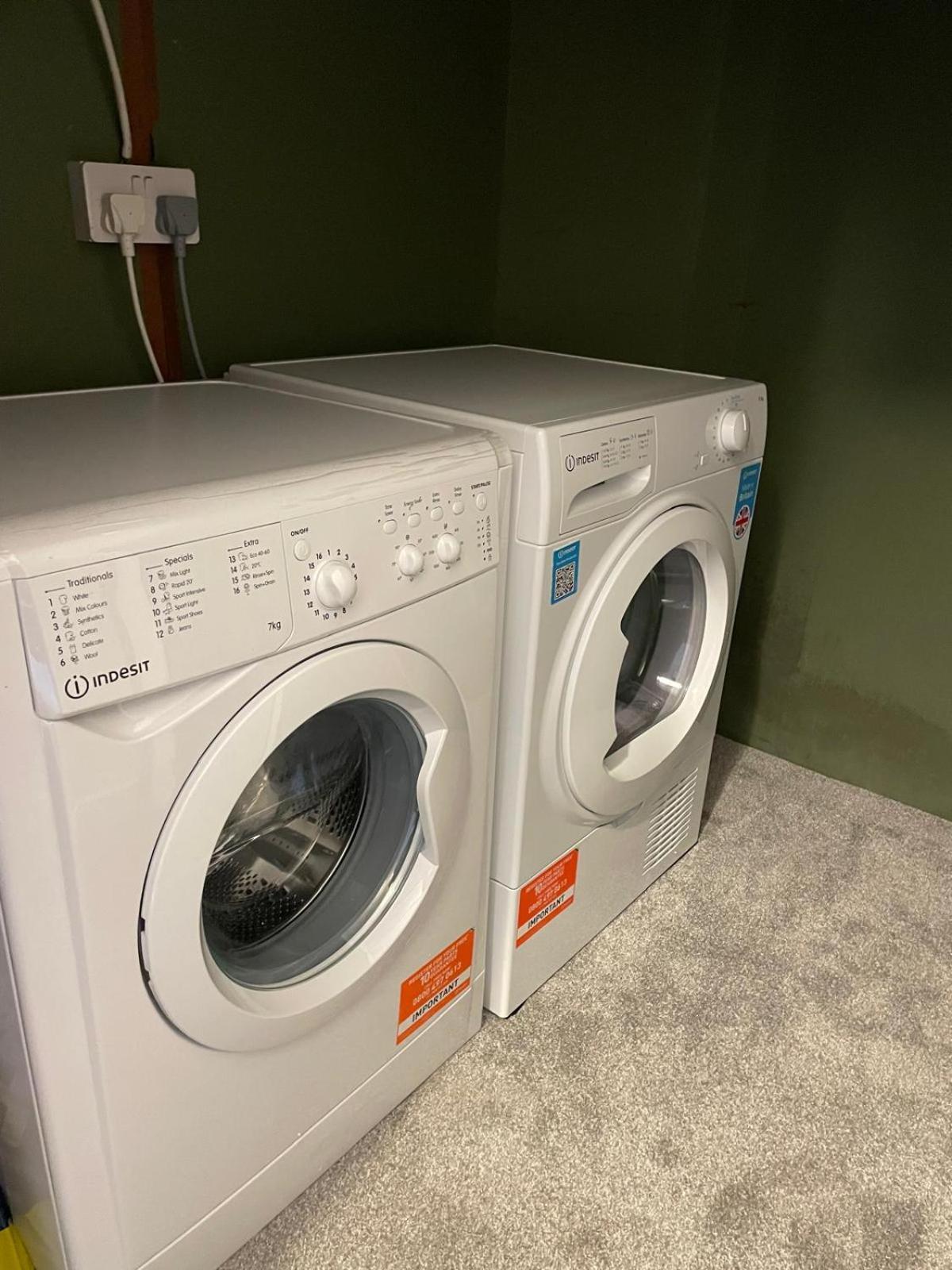 Superb Triple Room Near Croke Park - 2