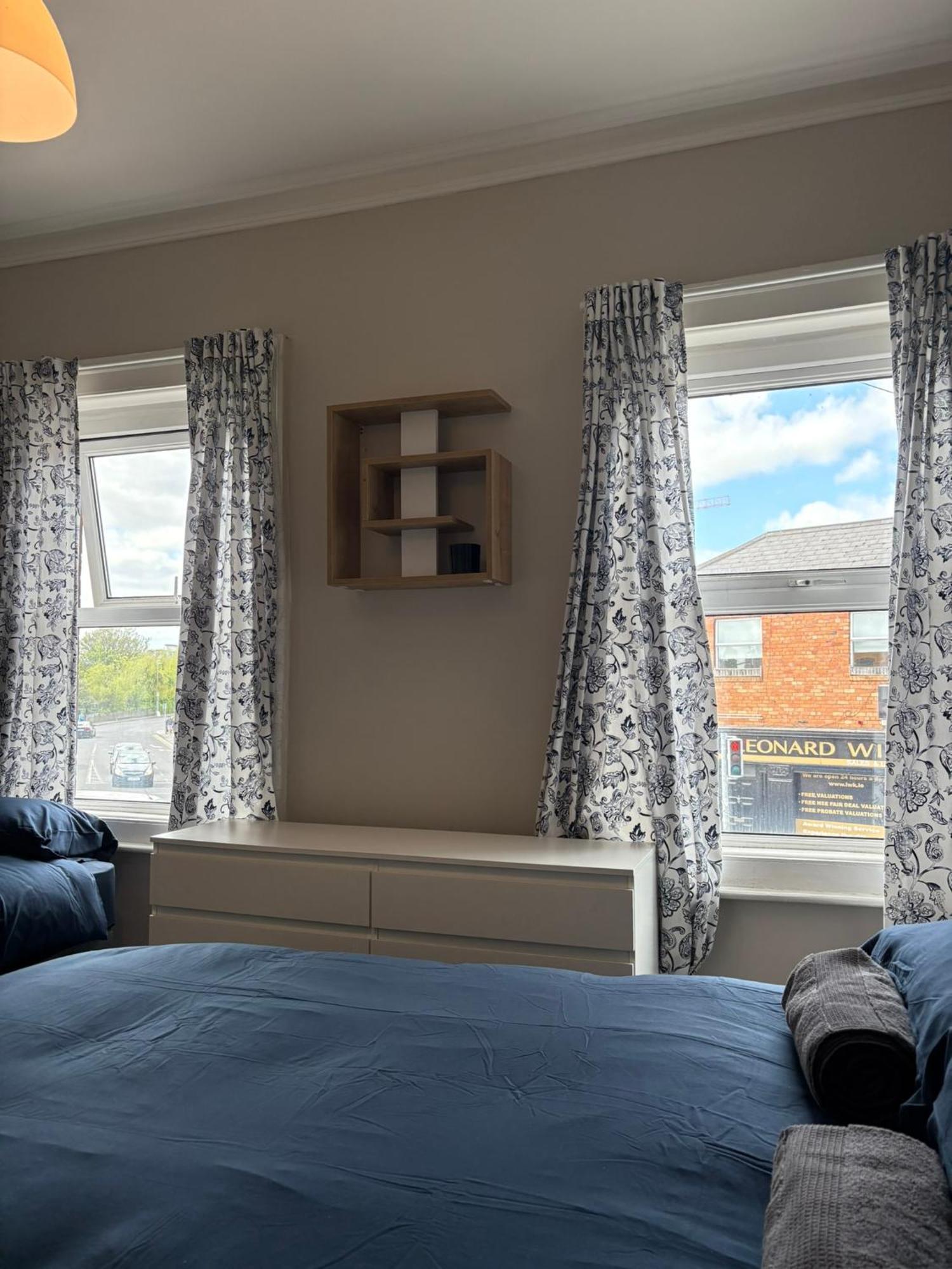 Guest house Superb Triple Near Croke Park - 1