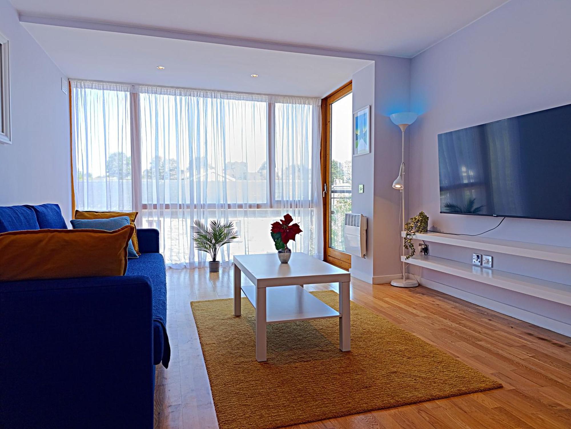 Superb Bellevue Apartment *