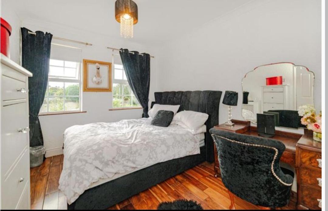 Dublin Room *