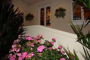 Bed & Breakfast Annandale House