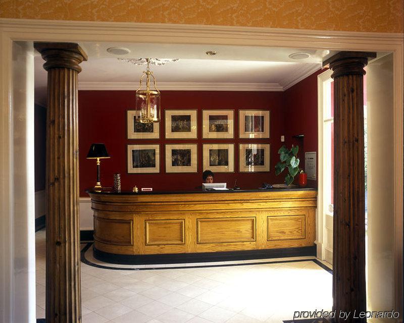 Pembroke Townhouse Guest house 4*