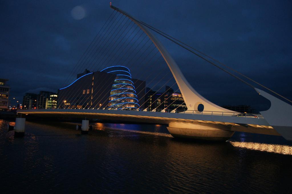 Apartment Waterside Grand Canal Dublin
