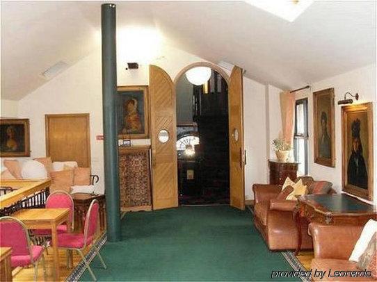 The Townhouse Hotel 3*