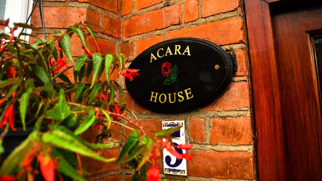 Acara House