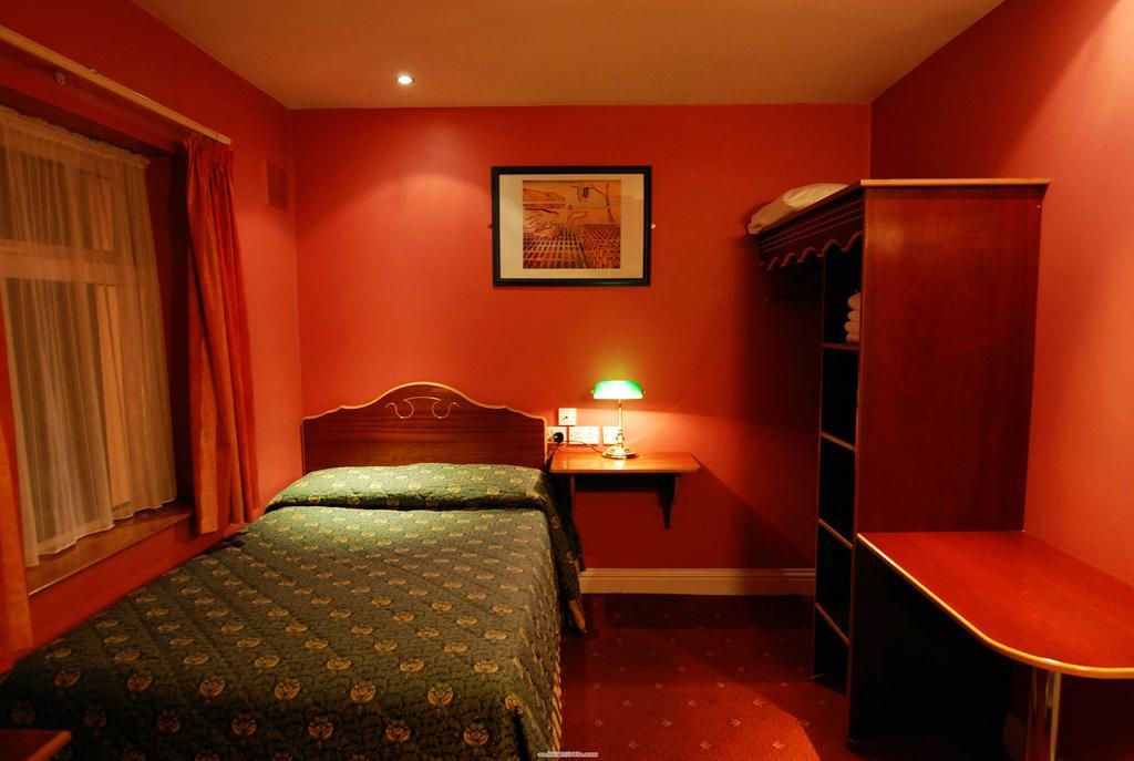 Guest house Palmerstown