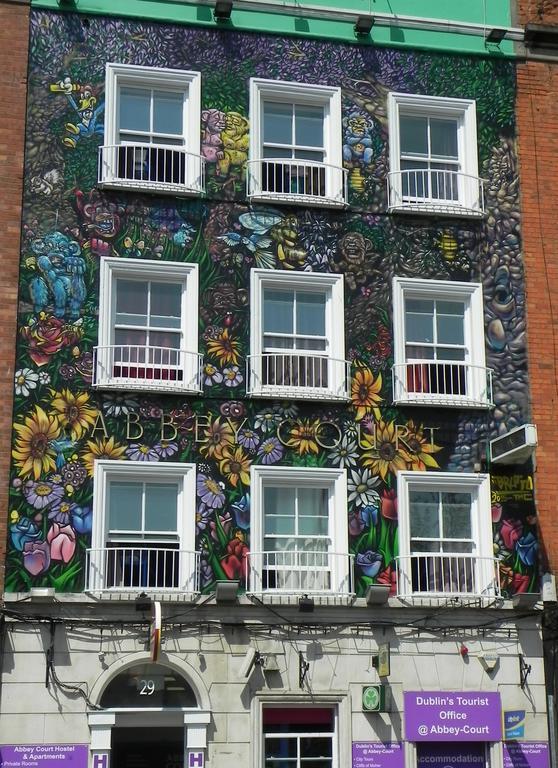 Hostel Abbey Court *