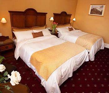 Waterloo Town House &