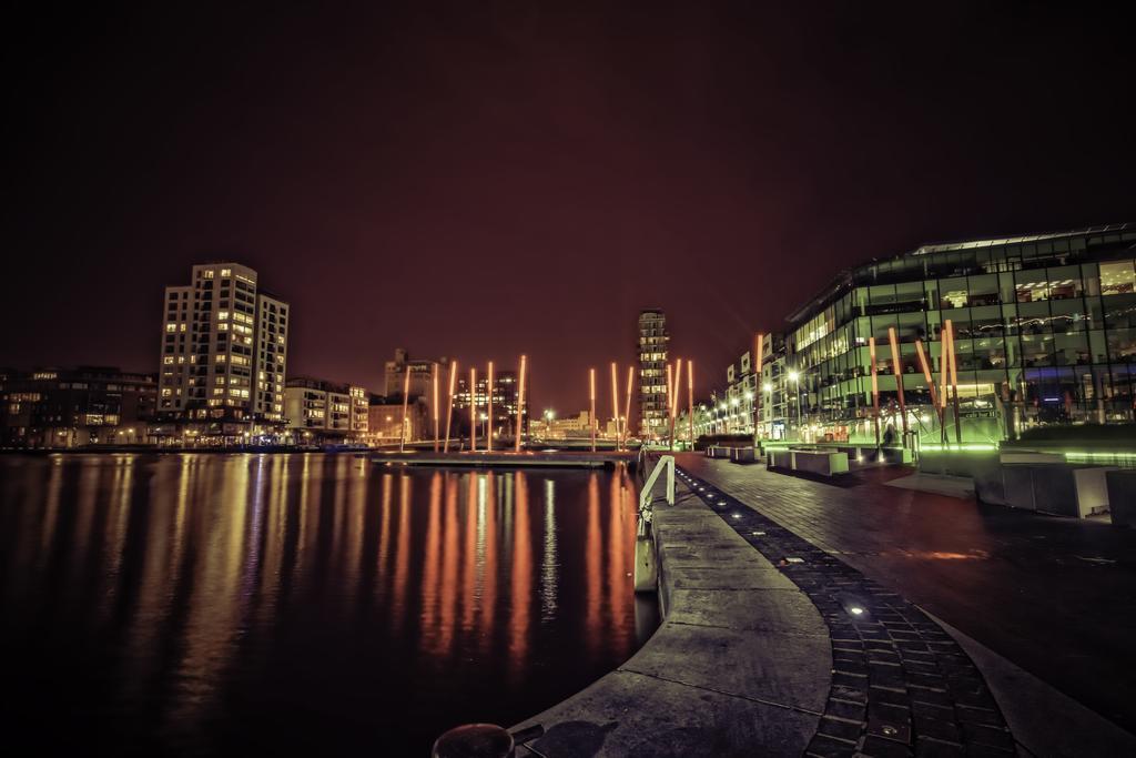 Waterfront - Superb Interior