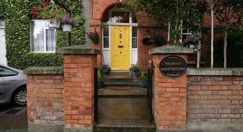Donnybrook Hall Gasthof 3*