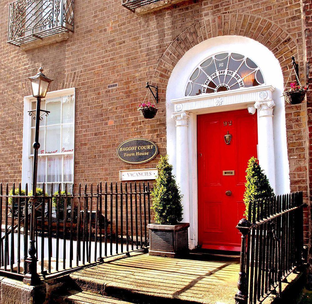 Baggot Court Townhouse Hotel