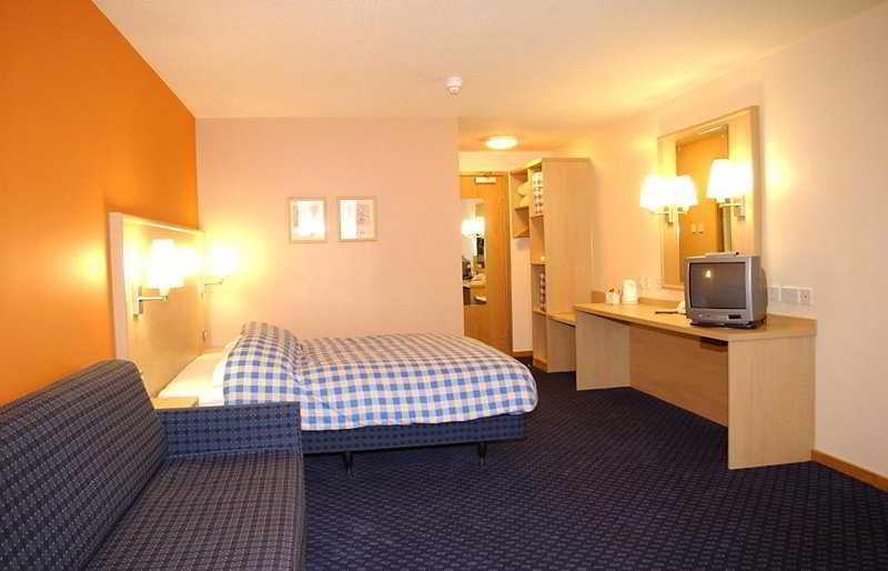 Travelodge Rathmines 3*