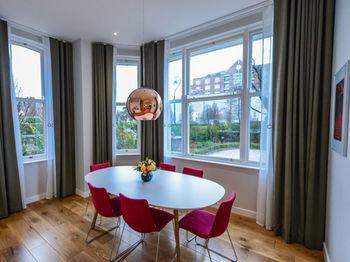 Premier Dublin, Ballsbridge * Dublin