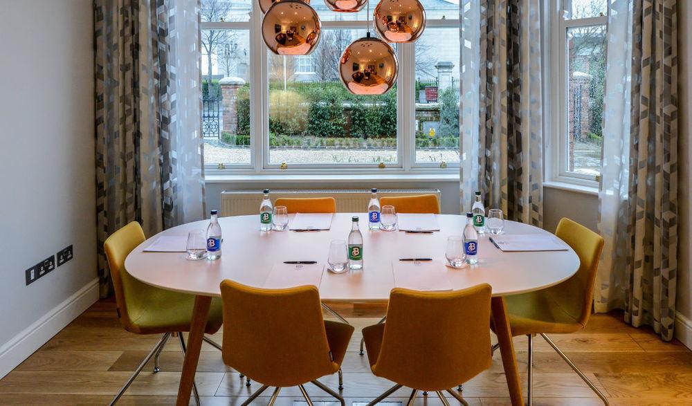 Premier Dublin, Ballsbridge Appartement *