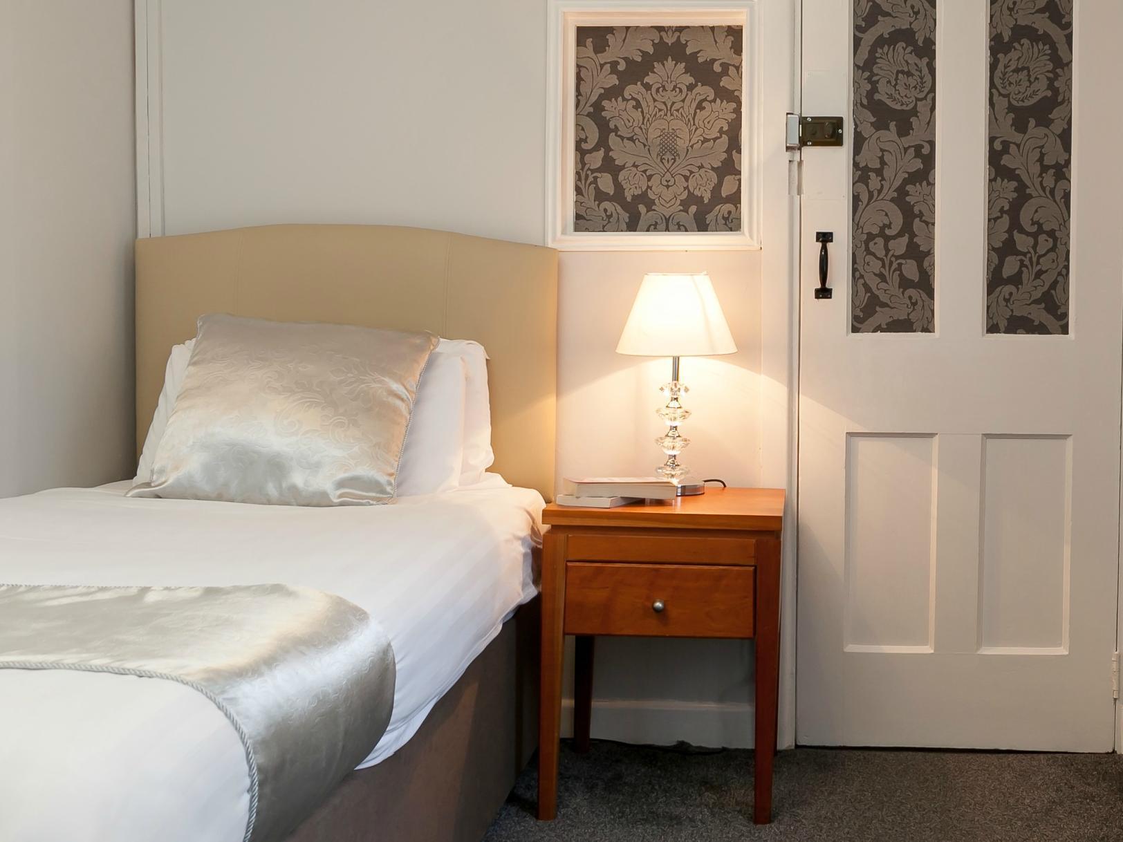 Guest house Clifden House By Nina