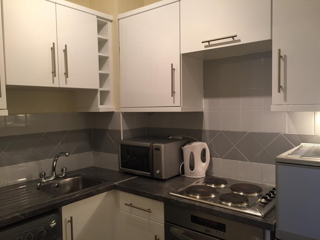 Apartment Tara Street Apartment- Dublin City Centre