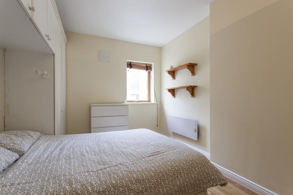 Apartment Tara Street Apartment- Dublin City Centre Dublin