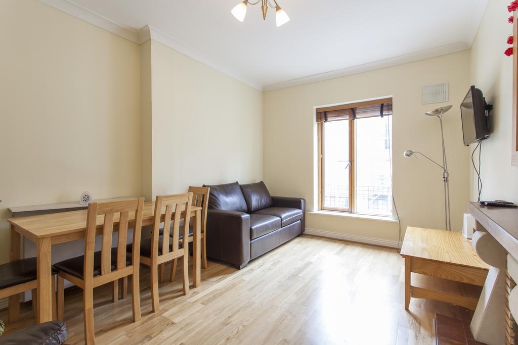 Tara Street Apartment- Dublin City Centre