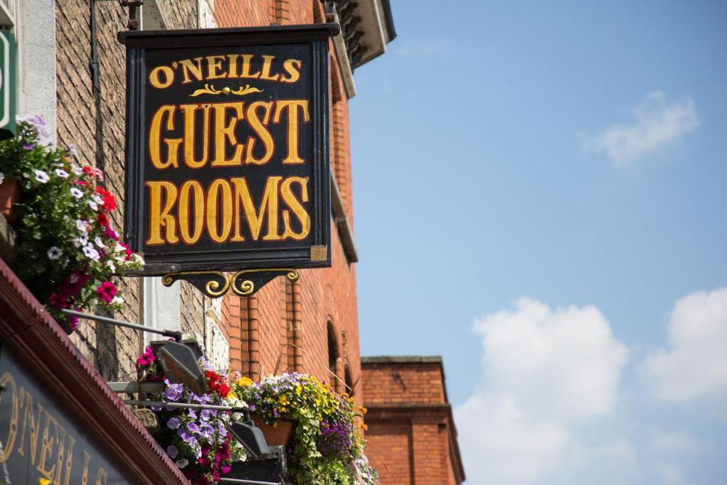 Guest house O'neills Victorian Pub & Townhouse 3*