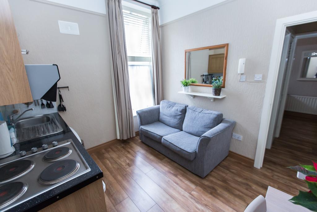 East Park Apartment *