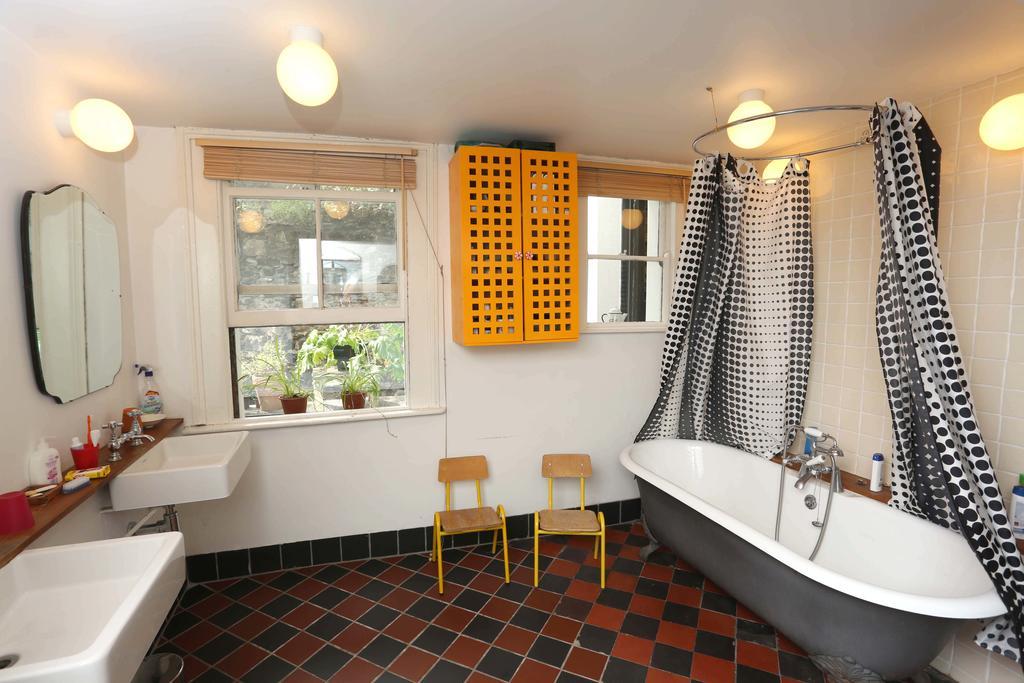 77 Drum Homestay Dublin