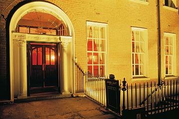 Jackson Court Hotel