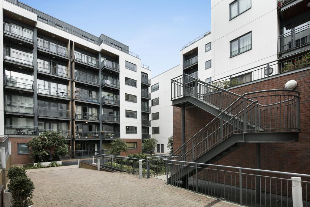 Cathedral Court Dublin