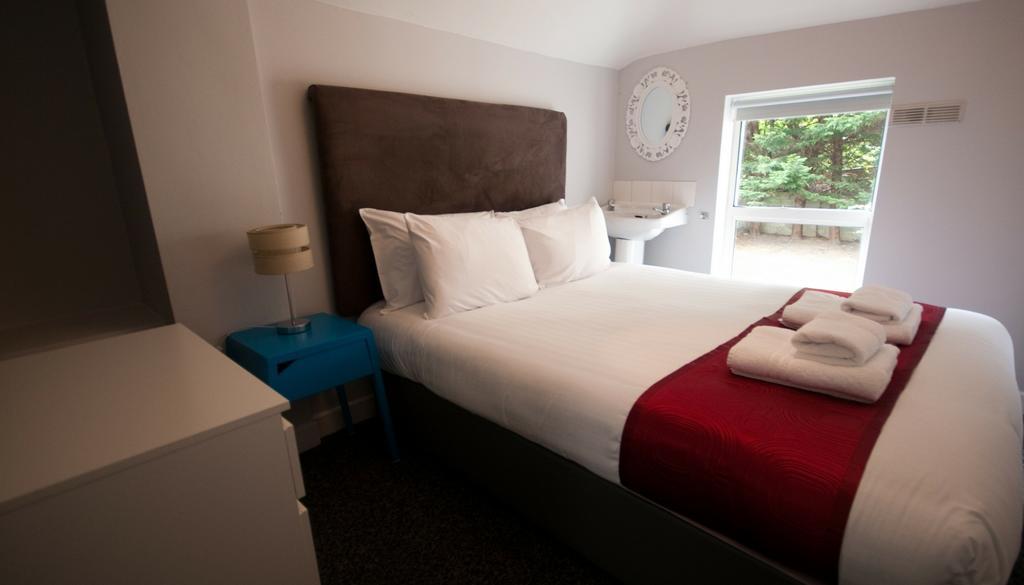 Clifden Aparthotel