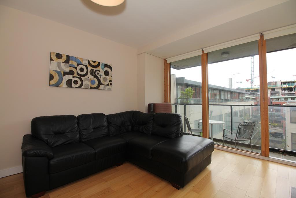 Hanover Dock Apartment