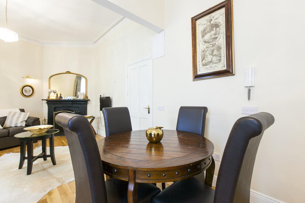 Apartment Vacation Rentals *