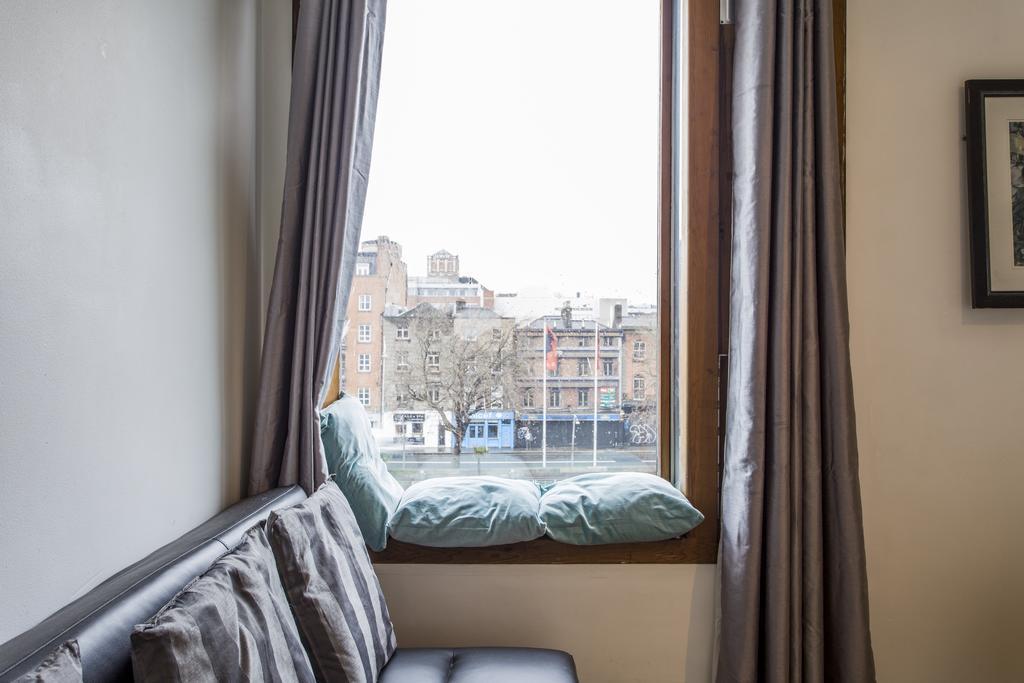Temple Bar - Wellington Quay, City Centre Apartment
