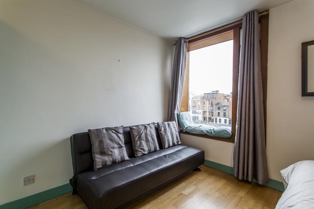 Temple Bar - Wellington Quay, City Centre Apartment Dublin