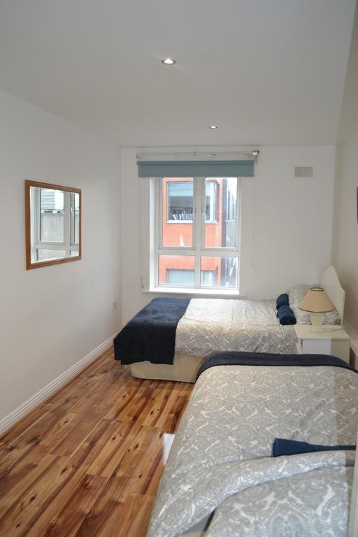 Jervis Place Apartment *